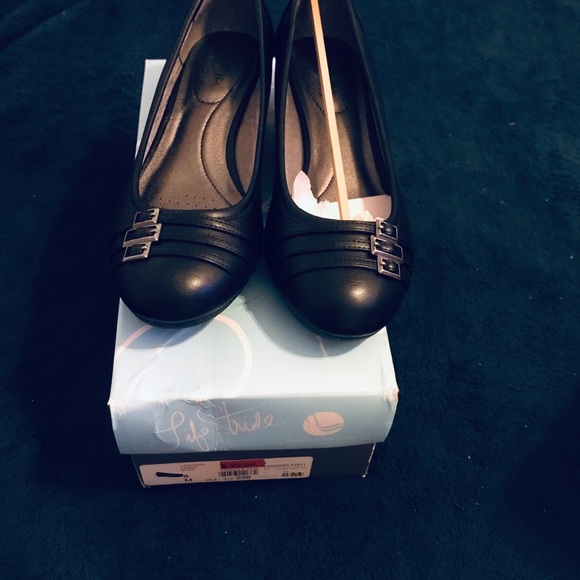 Life stride women’s shoes , new in box - Picture 2 of 4